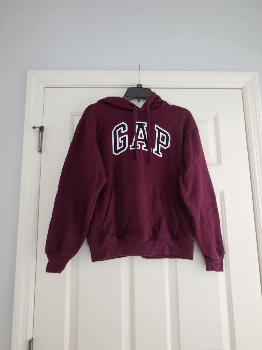 GAP Burgundy Pullover Hoodie- XS Women's Like New